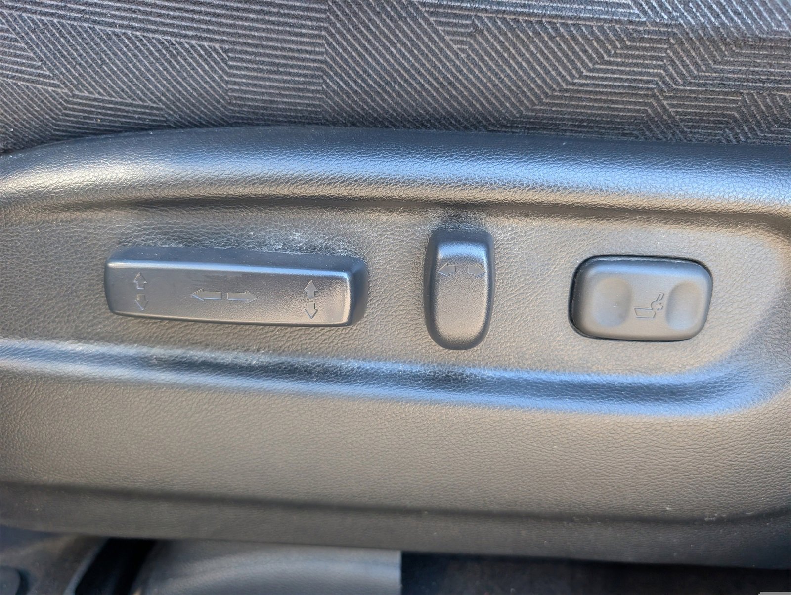 Used 2022 Honda Pilot Sport image 16