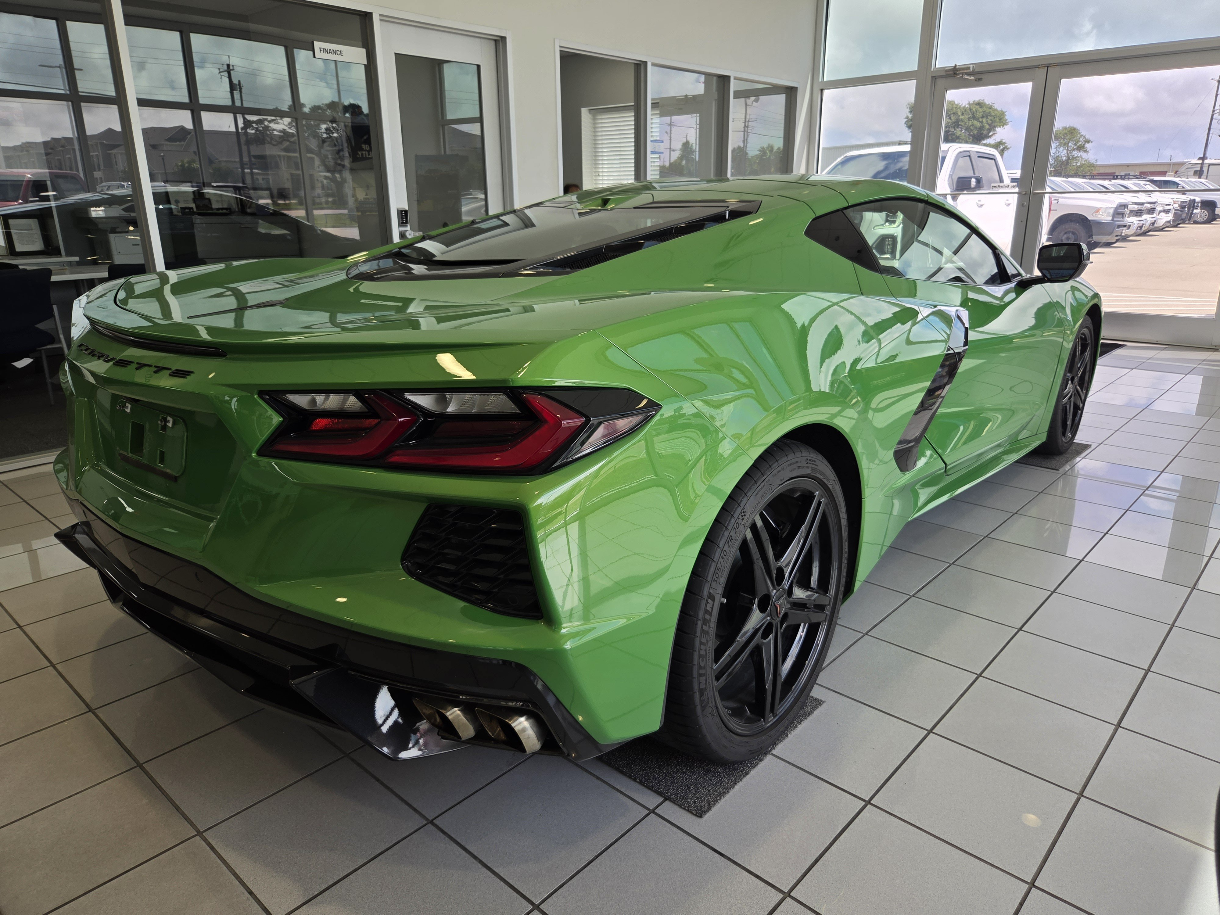 Used 2026 Chevrolet Corvette Stingray Coupe w/ 1LT RWD image 5