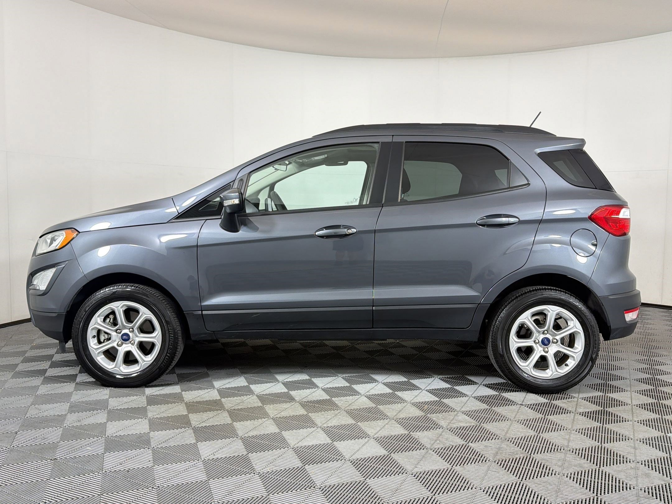 Used 2021 Ford EcoSport SE w/ SE Convenience Package FWD image 2