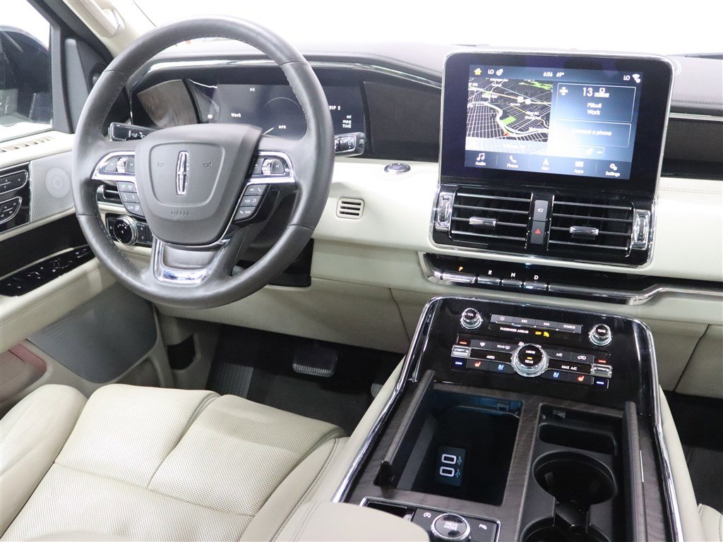 Used 2018 Lincoln Navigator L Reserve w/ Technology Package AWD/4WD image 31