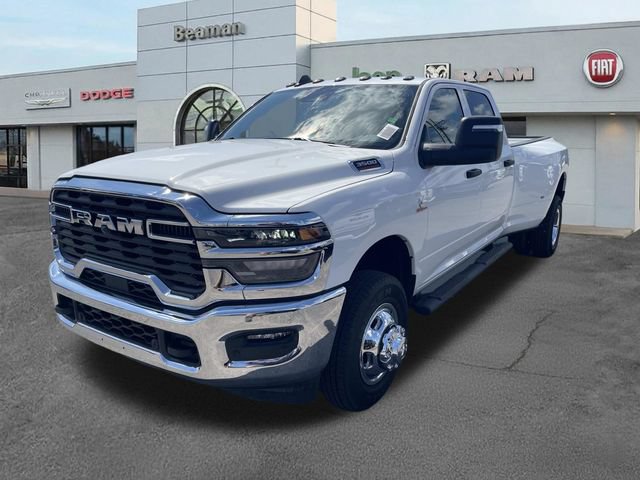 New 2026 RAM 3500 Tradesman AWD/4WD image 7