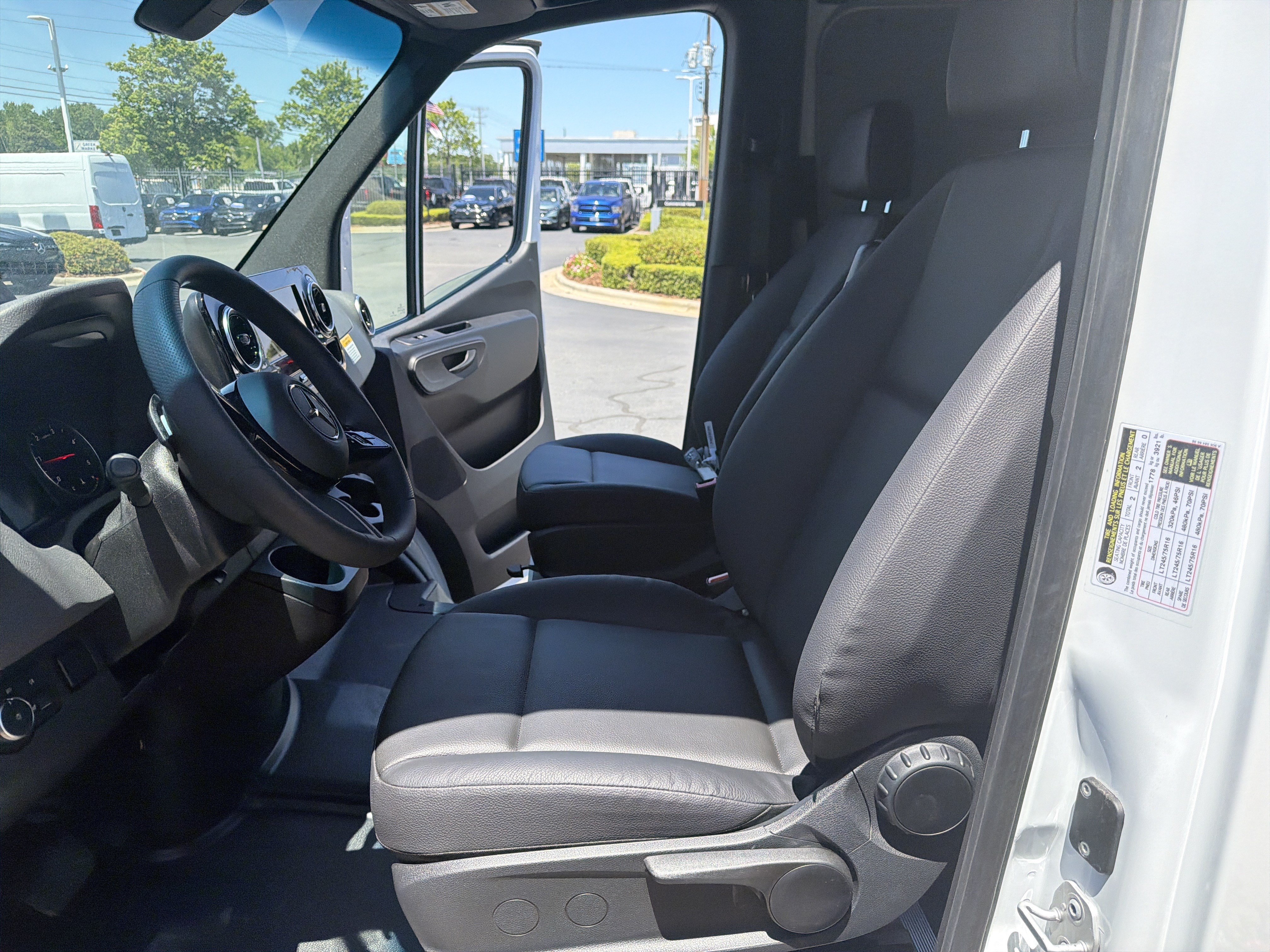 New 2026 Mercedes-Benz Sprinter 2500 image 33