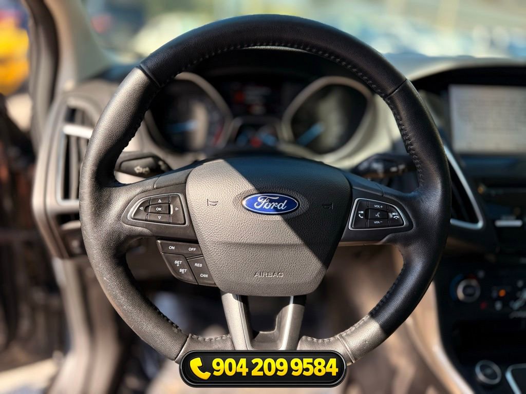 Used 2017 Ford Focus Titanium image 16