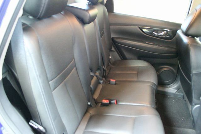 Used 2020 Nissan Rogue SL image 9