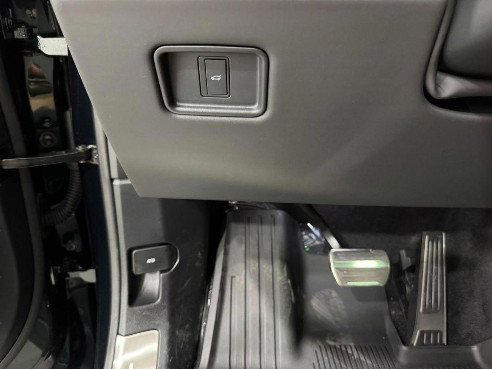 New 2026 Land Rover Range Rover Sport Dynamic SE image 29