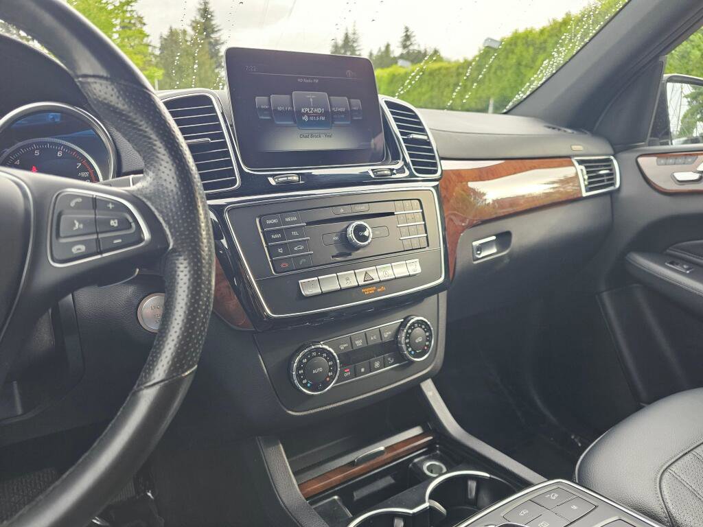 Used 2019 Mercedes-Benz GLS 450 4MATIC w/ Premium 1 Package image 31