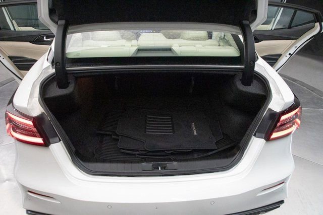 Used 2023 Nissan Maxima Platinum image 19