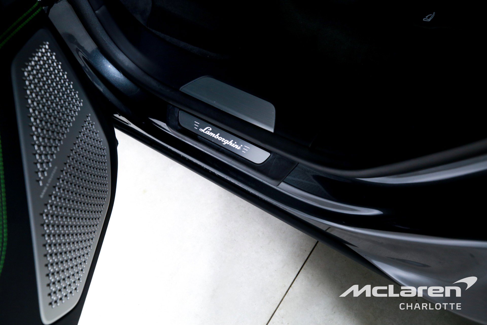 Used 2020 Lamborghini Urus image 20