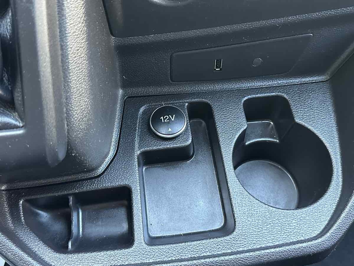 Used 2019 Ford Transit 250 130 Low Roof RWD image 32