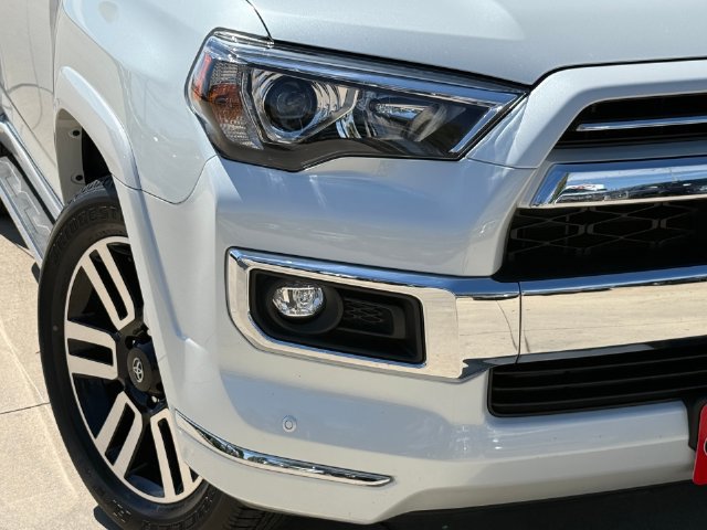 Used 2024 Toyota 4Runner Limited AWD/4WD image 6
