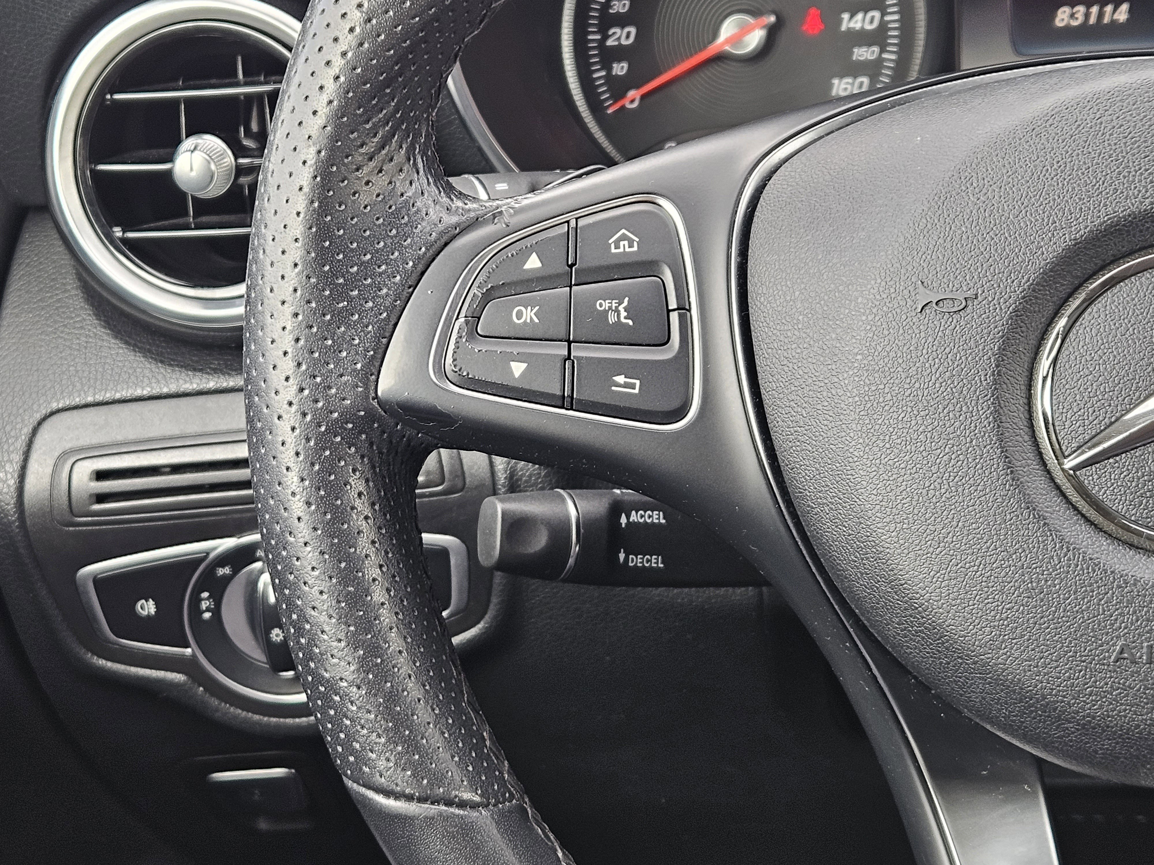 Used 2019 Mercedes-Benz GLC 300 image 27