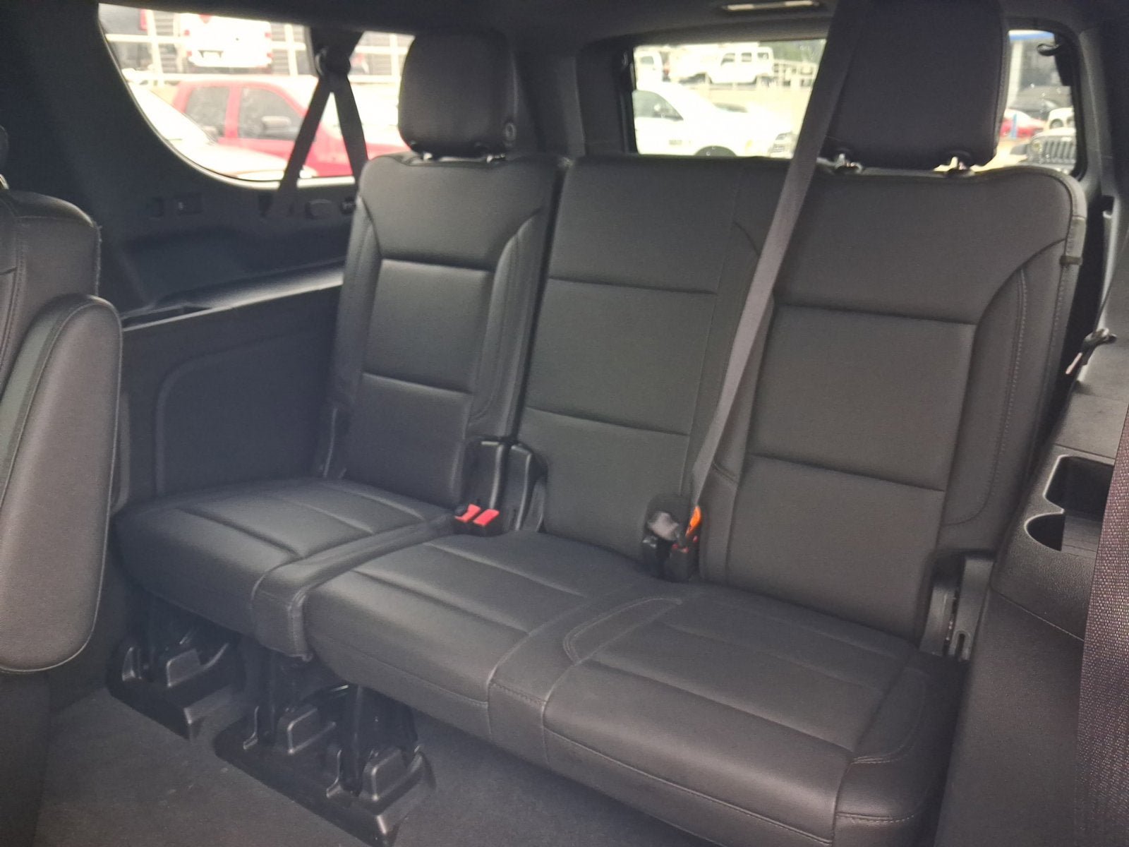 Used 2021 Chevrolet Suburban Z71 w/ Rear Media and Nav Package AWD/4WD image 25