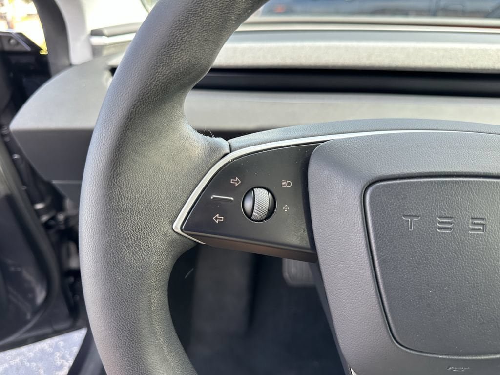 Used 2025 Tesla Model 3 Long Range RWD image 29