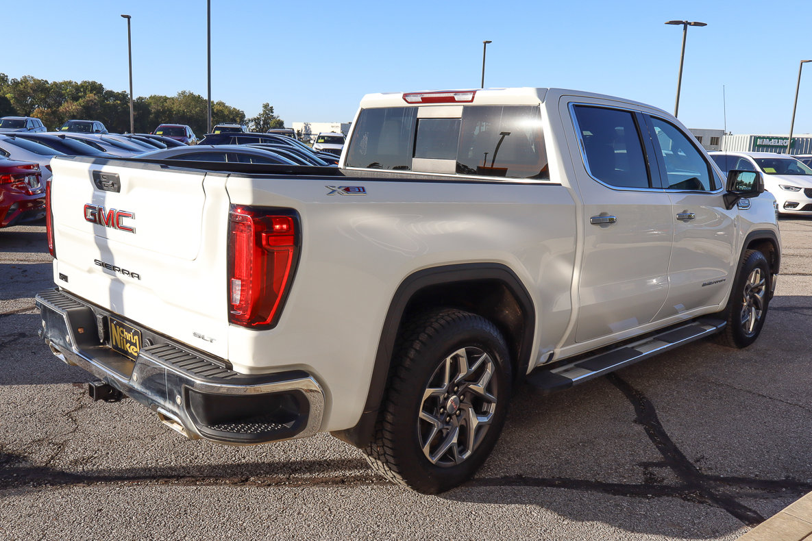 Used 2022 GMC Sierra 1500 SLT w/ SLT Premium Plus Package image 4