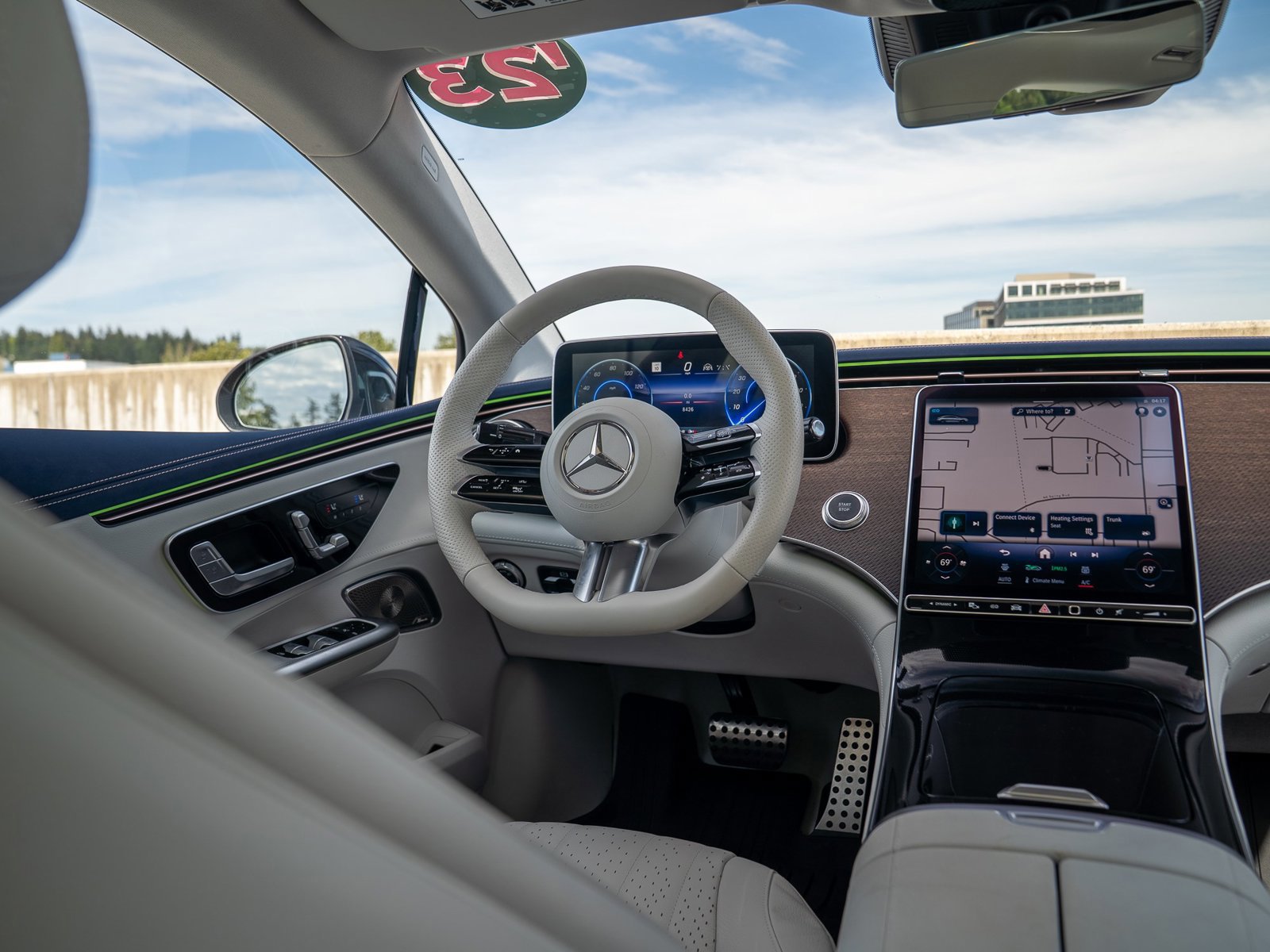 Used 2023 Mercedes-Benz EQE 500 4MATIC Sedan image 21