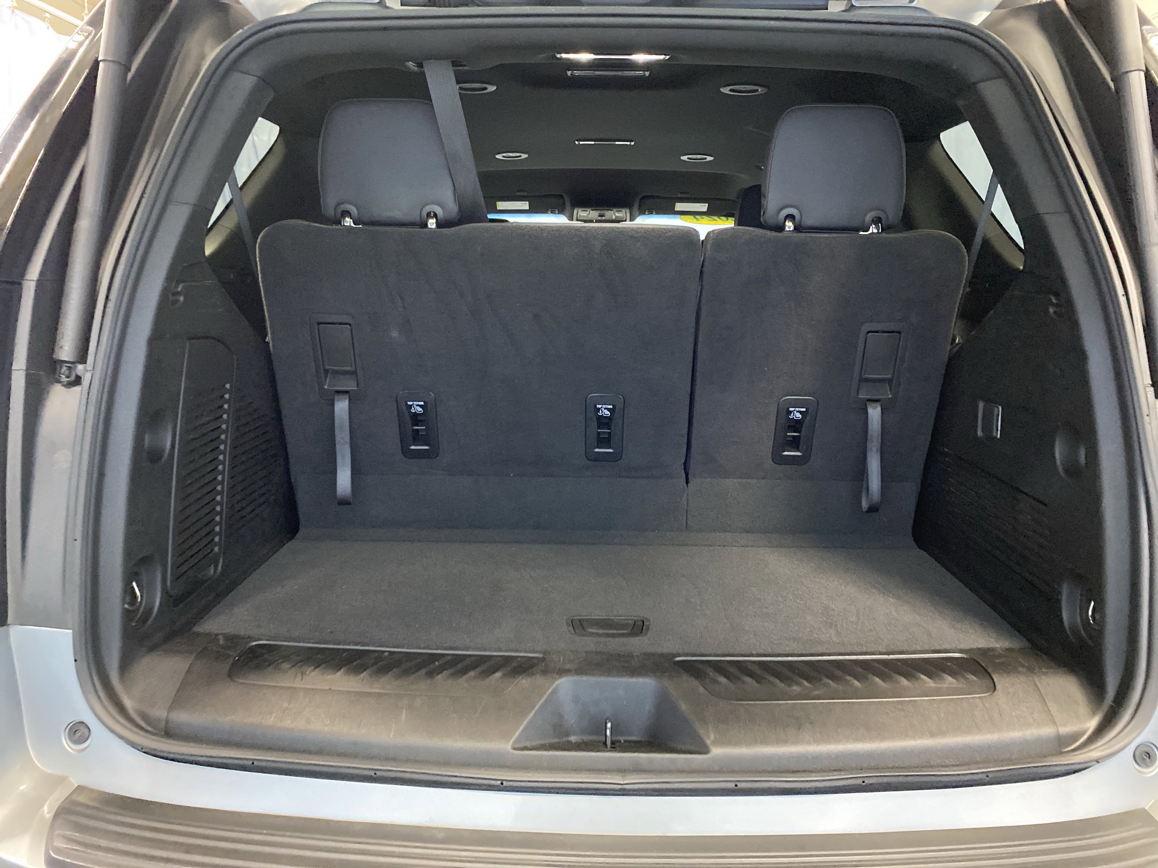 Used 2024 Chevrolet Tahoe LT image 40