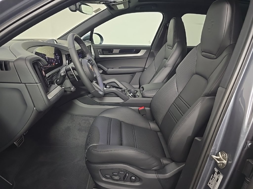 New 2026 Porsche Cayenne S AWD/4WD image 5