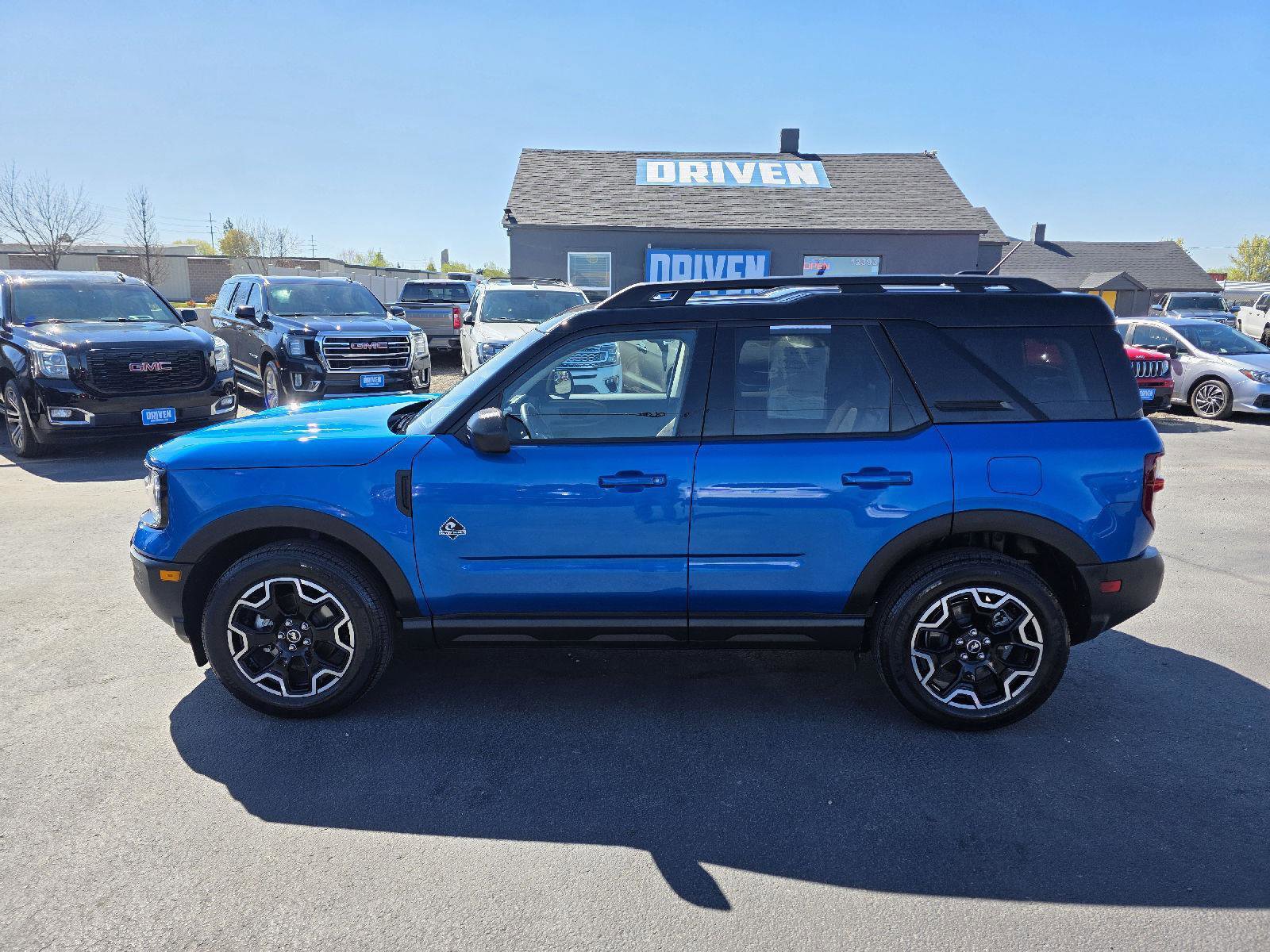 Used 2025 Ford Bronco Sport Outer Banks image 8