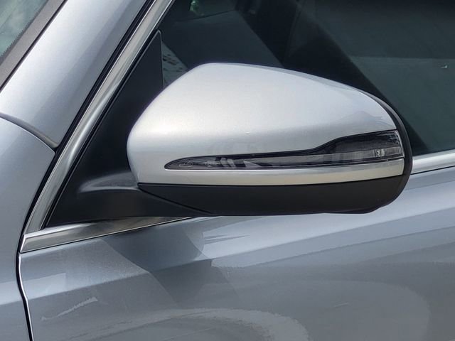 Certified 2025 Mercedes-Benz GLB 250 4MATIC image 33