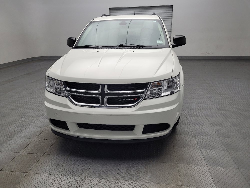 Used 2020 Dodge Journey SE w/ SE Popular Equipment Group image 15