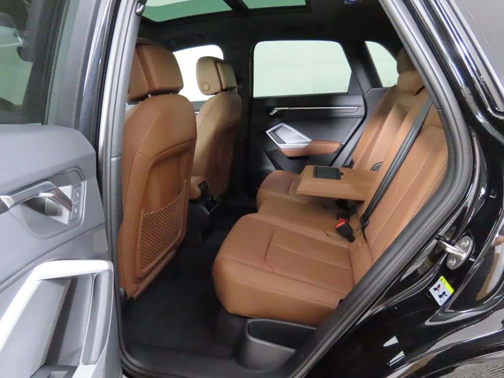 Certified 2025 Audi Q3 2.0T Premium w/ Convenience Package image 21