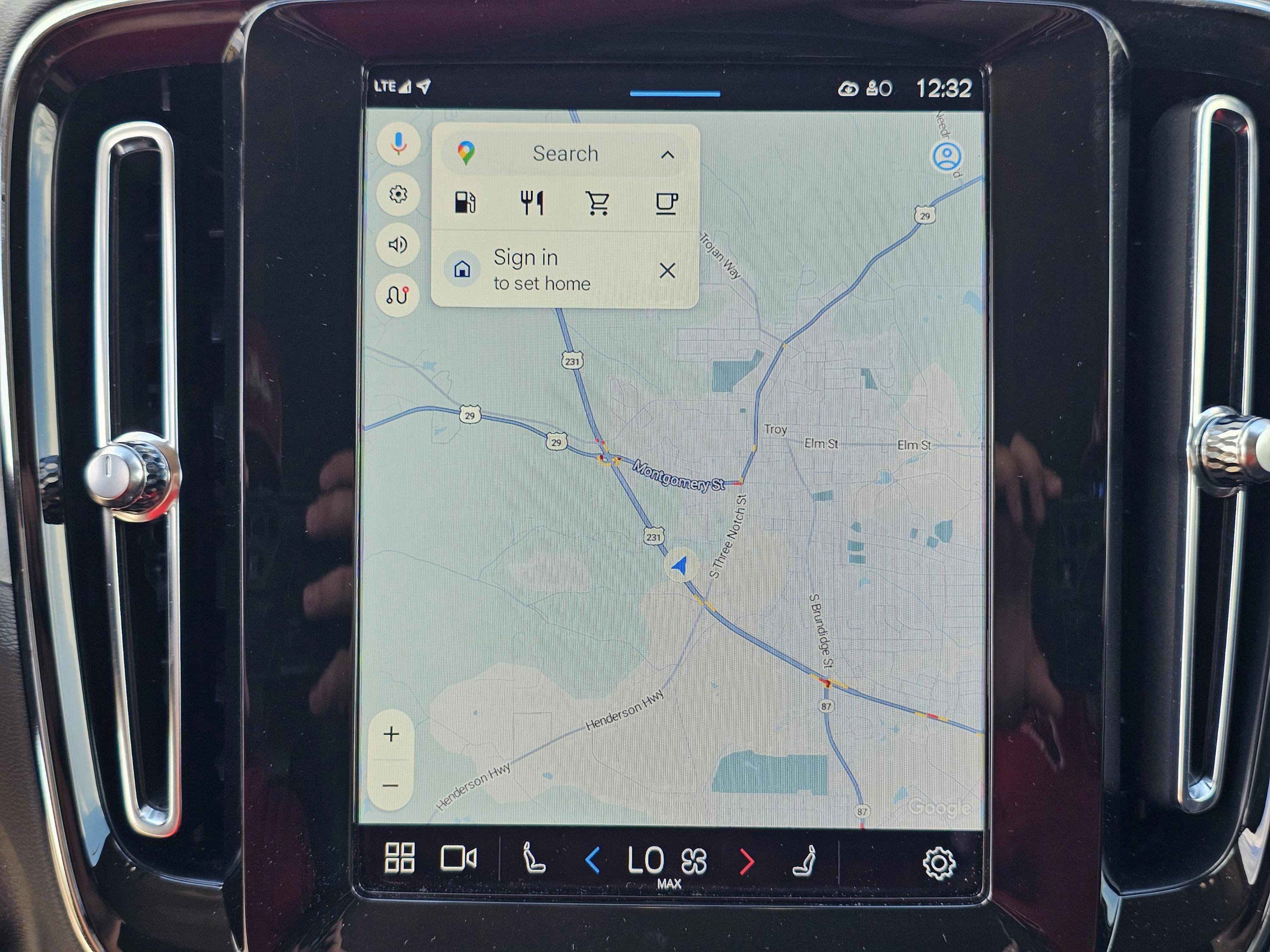 Used 2023 Volvo XC40 B5 Core image 26