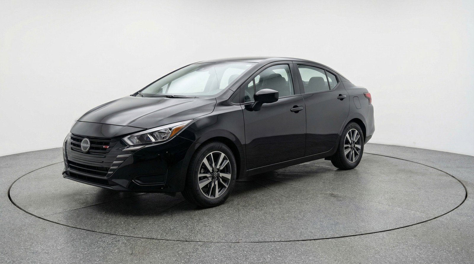 Used 2025 Nissan Versa SV image 3