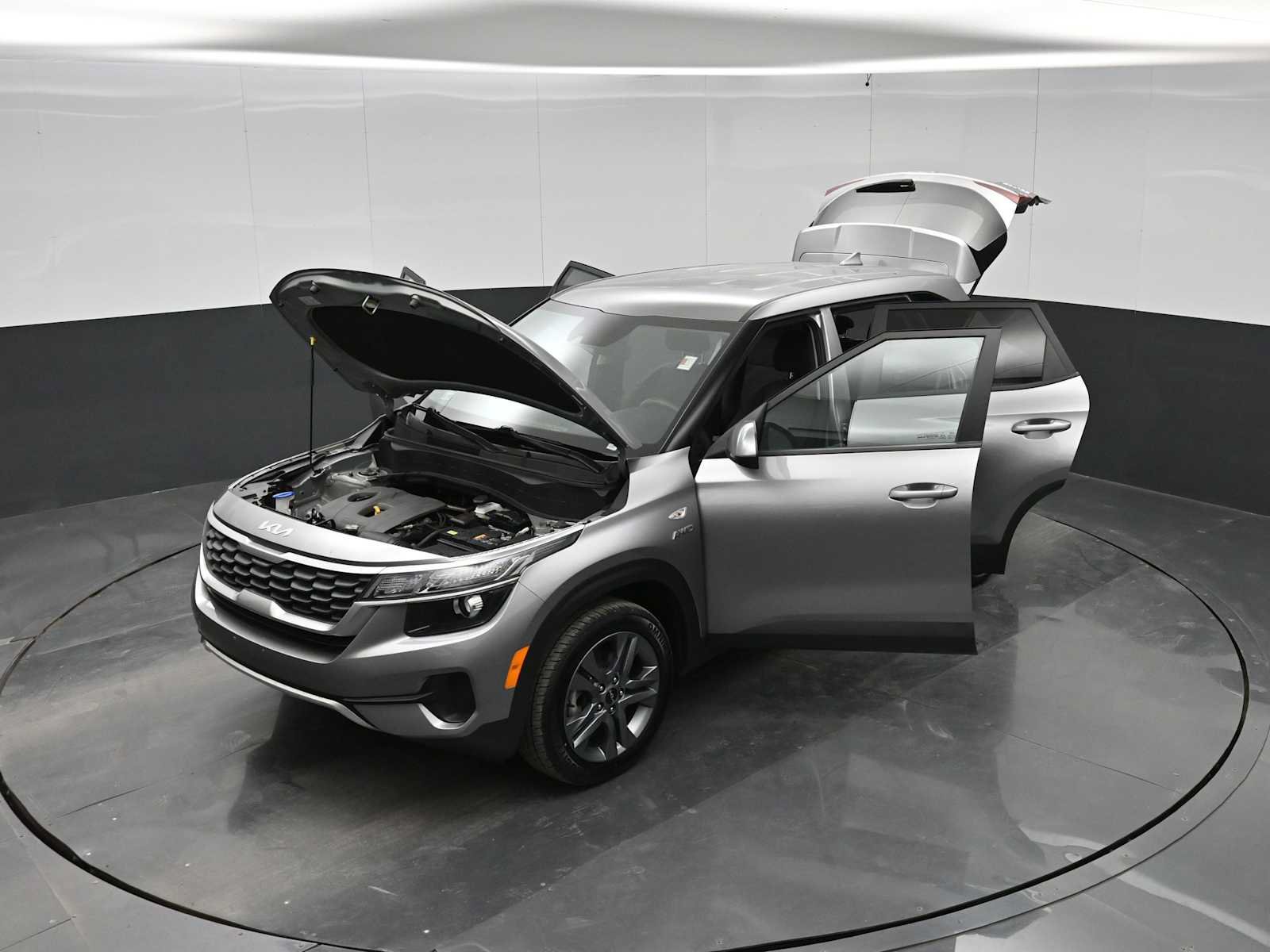 Used 2022 Kia Seltos LX AWD/4WD image 43
