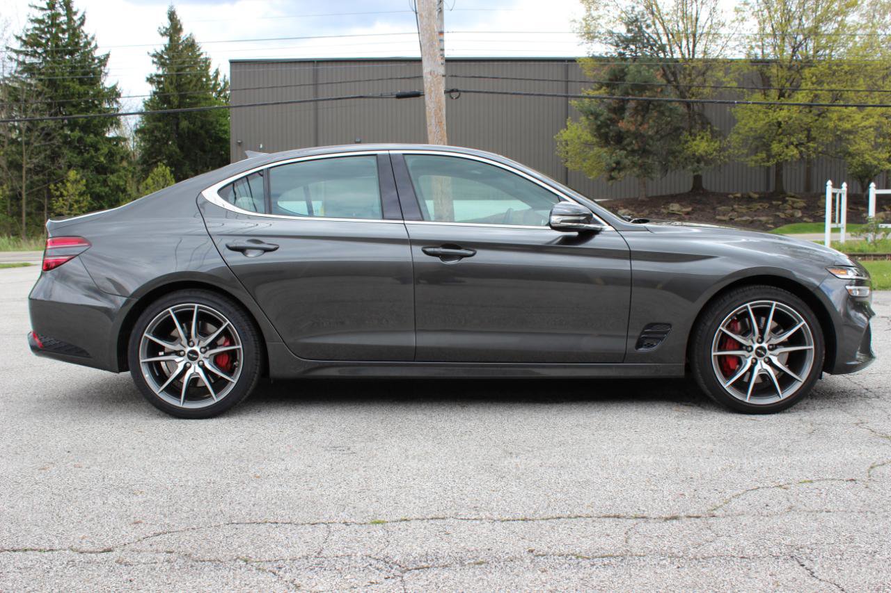 Used 2025 Genesis G70 2.5T RWD image 6