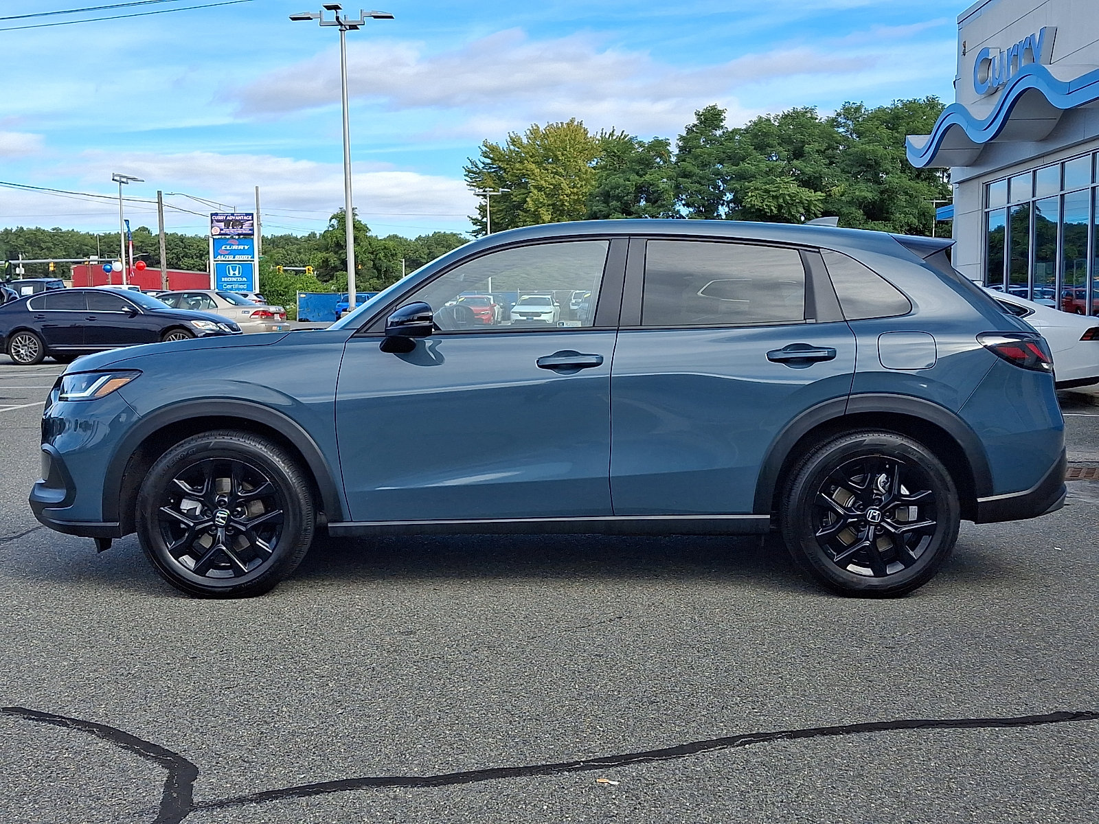 Used 2023 Honda HR-V Sport image 7