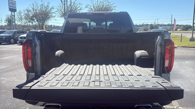 Used 2024 GMC Sierra 1500 SLT w/ SLT Premium Plus Package AWD/4WD image 10