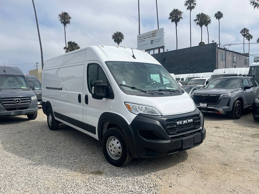Used 2023 RAM ProMaster 2500 FWD image 4