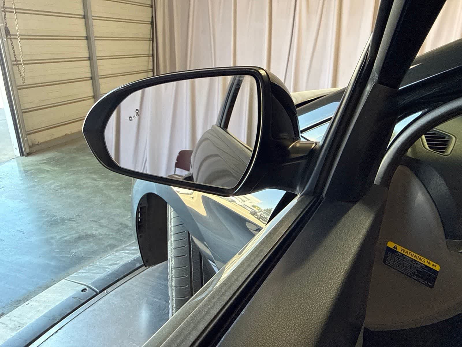 Used 2018 Hyundai Elantra Value Edition w/ Cargo Package FWD image 18