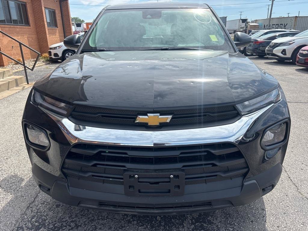 Used 2023 Chevrolet TrailBlazer LS FWD image 3