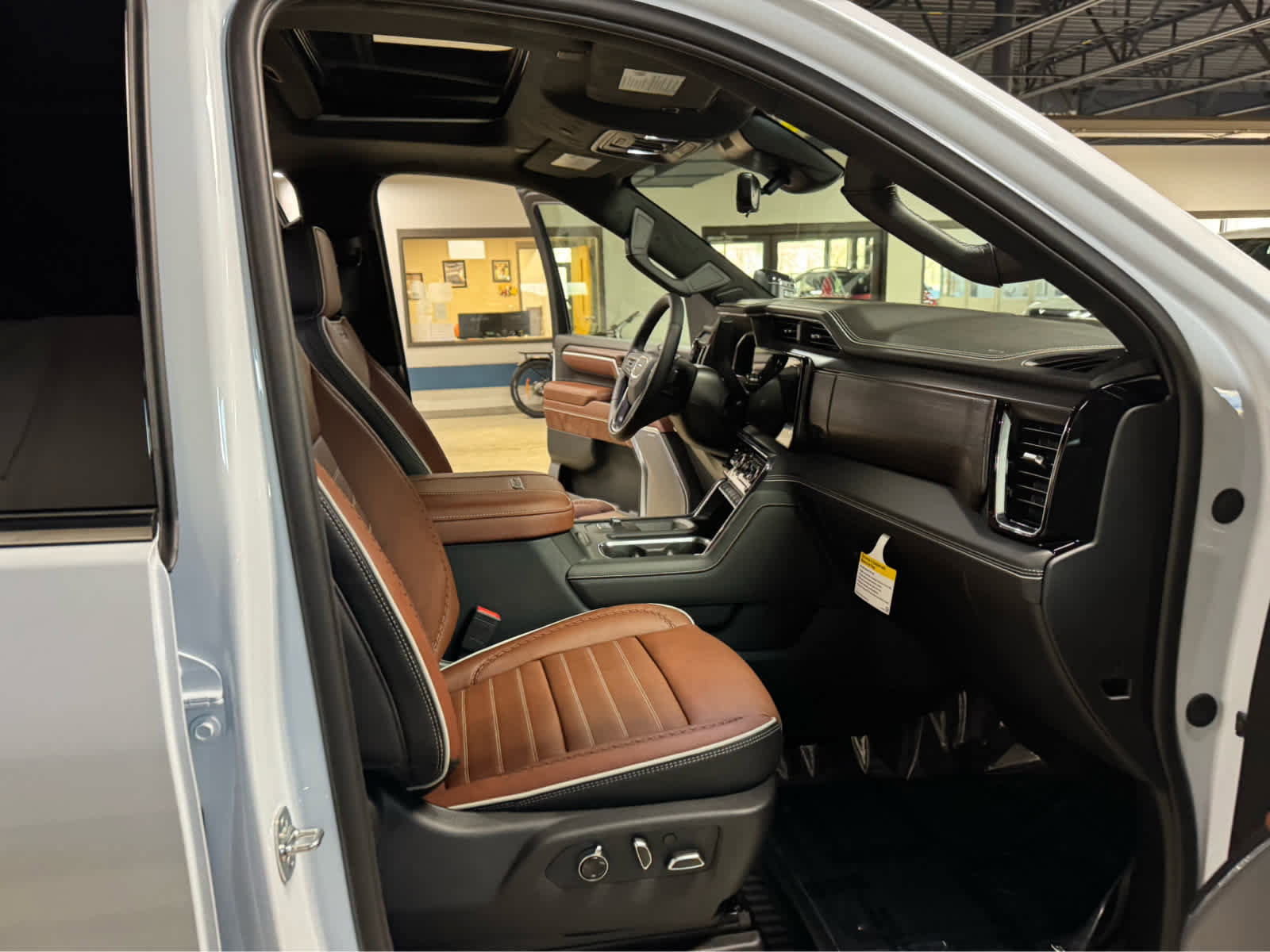 New 2026 GMC Sierra 3500 Denali Ultimate AWD/4WD image 12