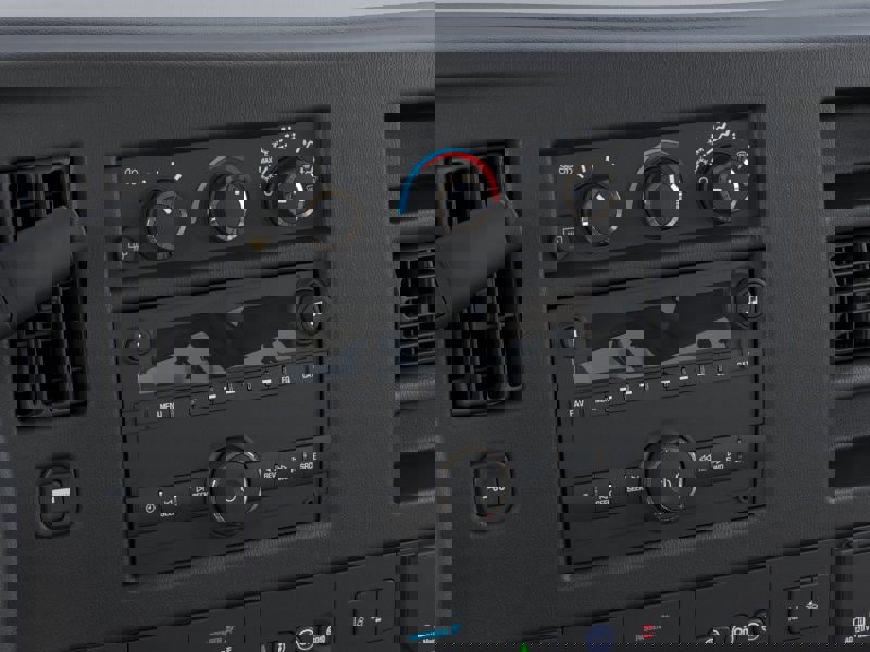 New 2025 GMC Savana 3500 LT w/ LT Preferred Equipment Group image 38