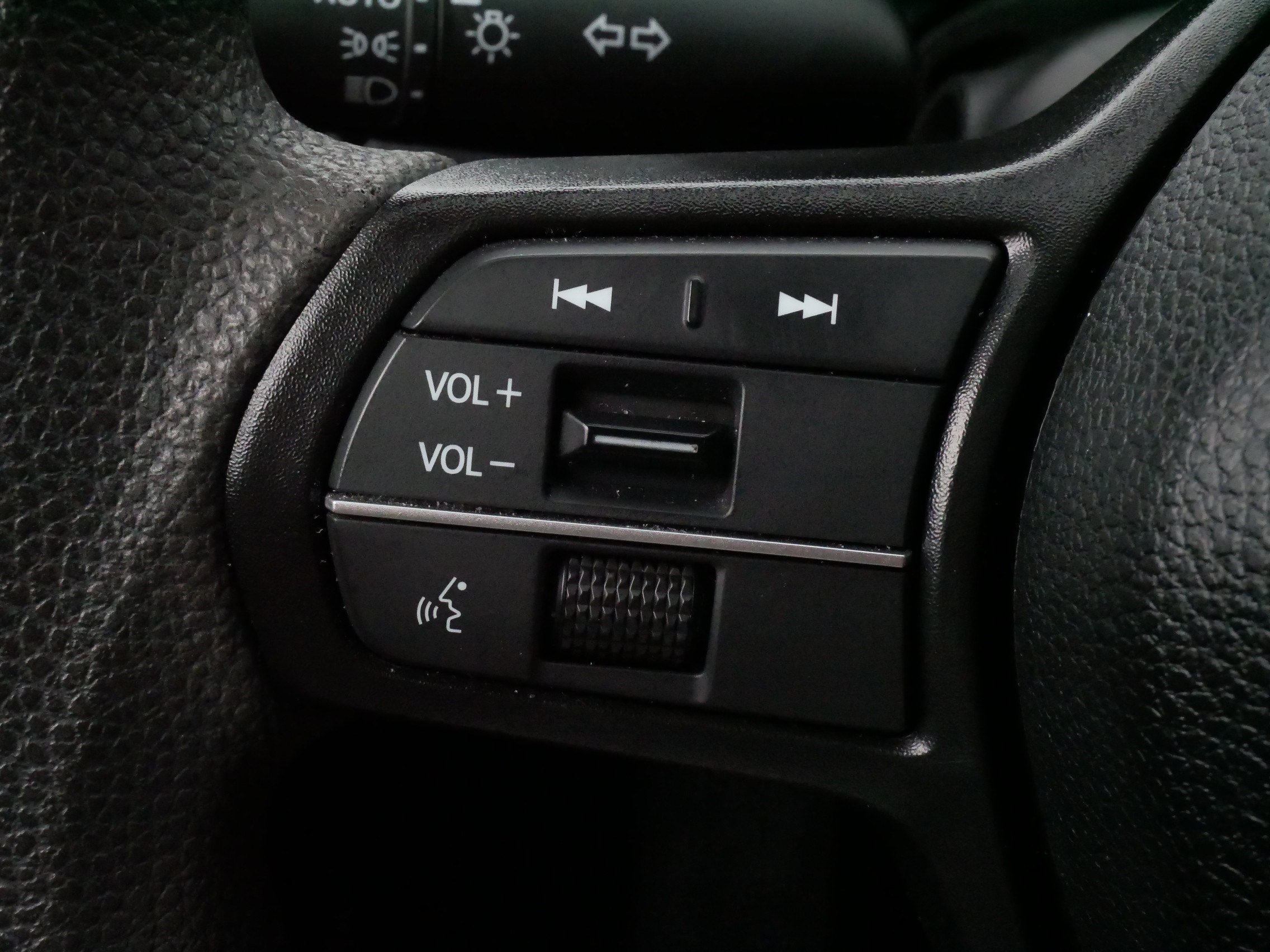 Used 2024 Honda Accord EX image 27