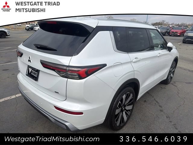 New 2026 Mitsubishi Outlander SEL FWD image 9