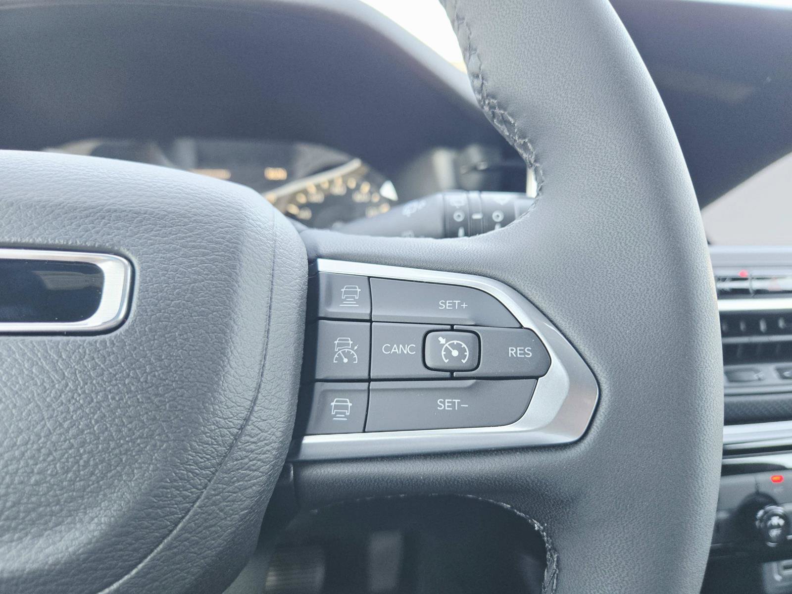 New 2027 Jeep Compass Latitude AWD/4WD image 22