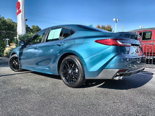 Used 2026 Toyota Camry SE FWD image 6