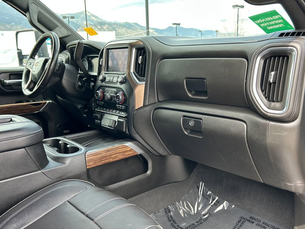 Used 2022 Chevrolet Silverado 3500 High Country w/ Safety Package II image 8