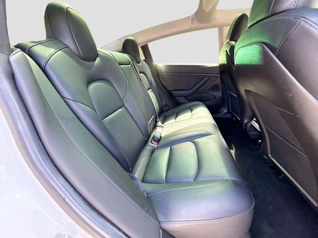 Used 2019 Tesla Model 3 Standard Range RWD image 28