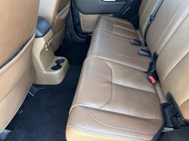 Used 2017 Jeep Wrangler Unlimited Sahara w/ Max Tow Package image 10