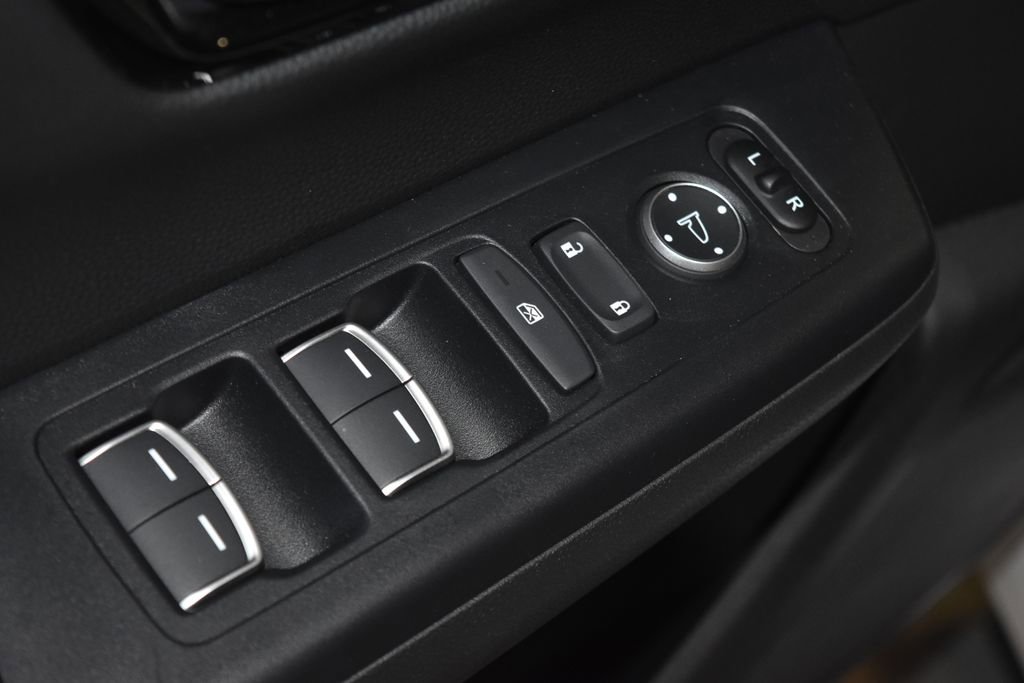 Used 2025 Honda CR-V Sport Touring image 6