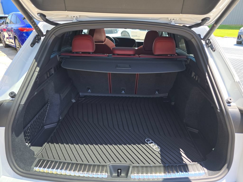 New 2026 Audi SQ5 Premium Plus AWD/4WD image 11