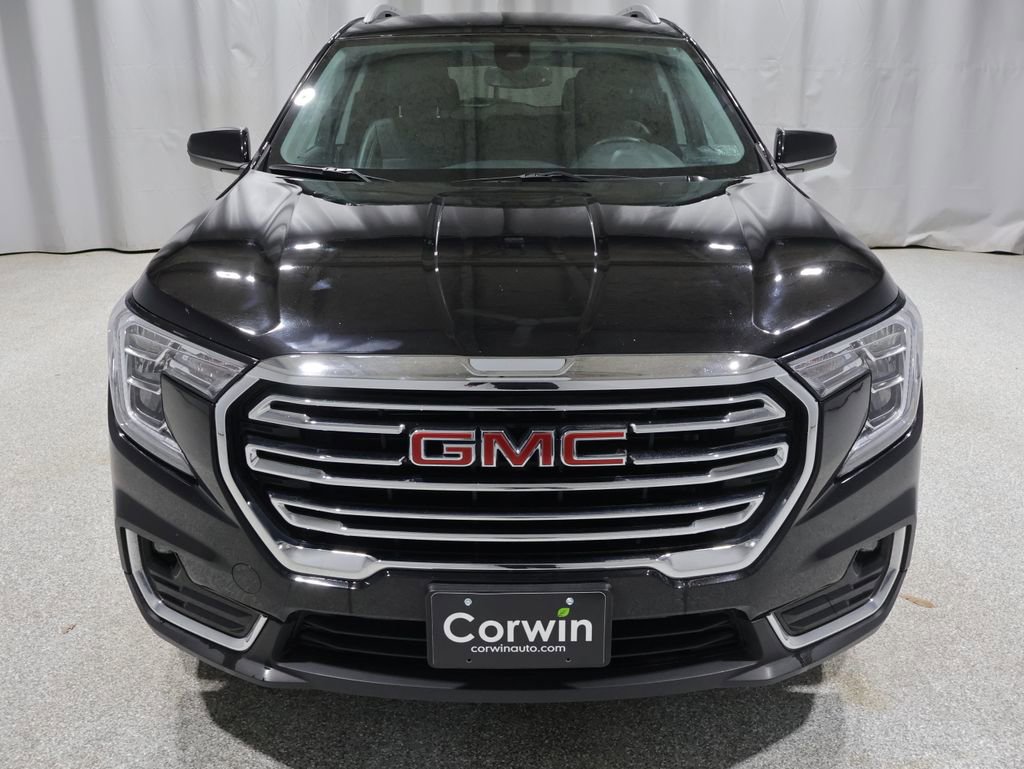 Used 2024 GMC Terrain SLT AWD/4WD image 8