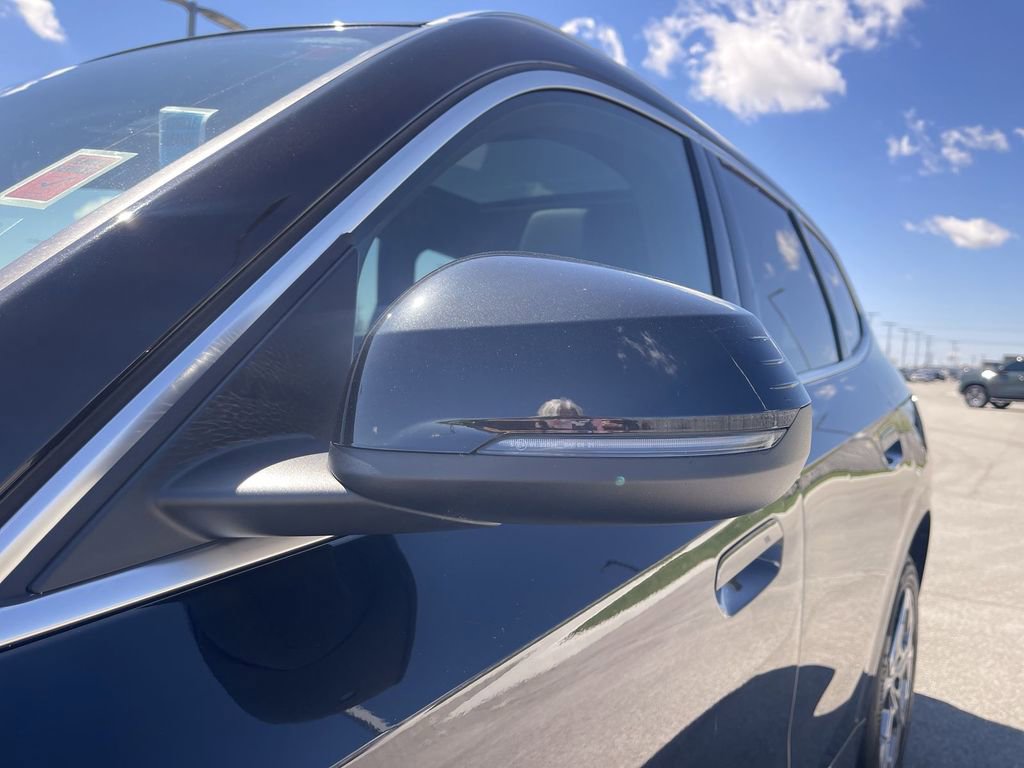 Used 2025 BMW X1 xDrive28i image 11
