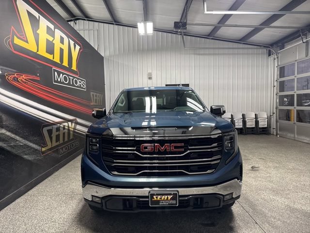 Used 2024 GMC Sierra 1500 SLT w/ SLT Premium Plus Package AWD/4WD image 31