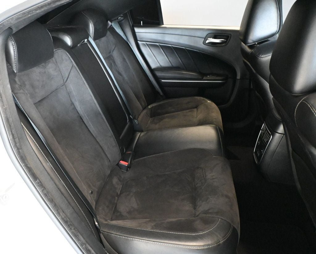 Used 2019 Dodge Charger R/T w/ Plus Group RWD image 18