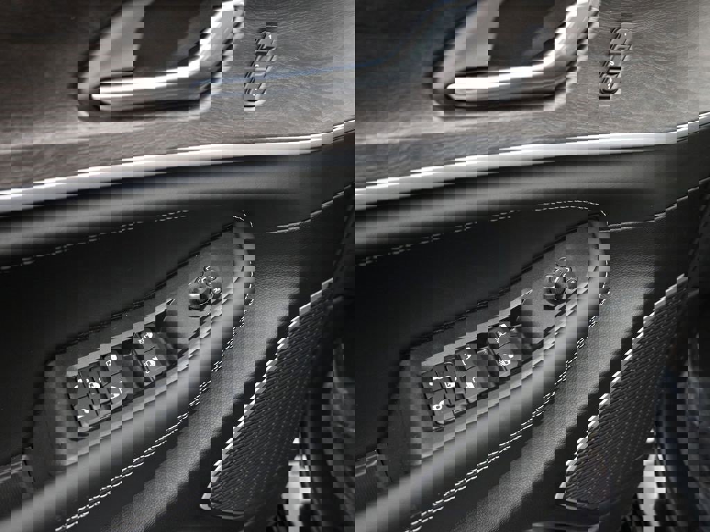 New 2026 Jeep Grand Cherokee Limited image 11